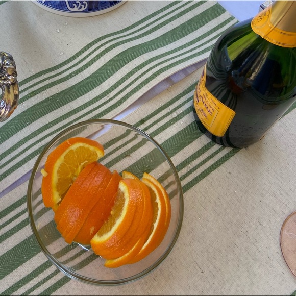 Meet your Posher, Caroline - Picture 1 of 1